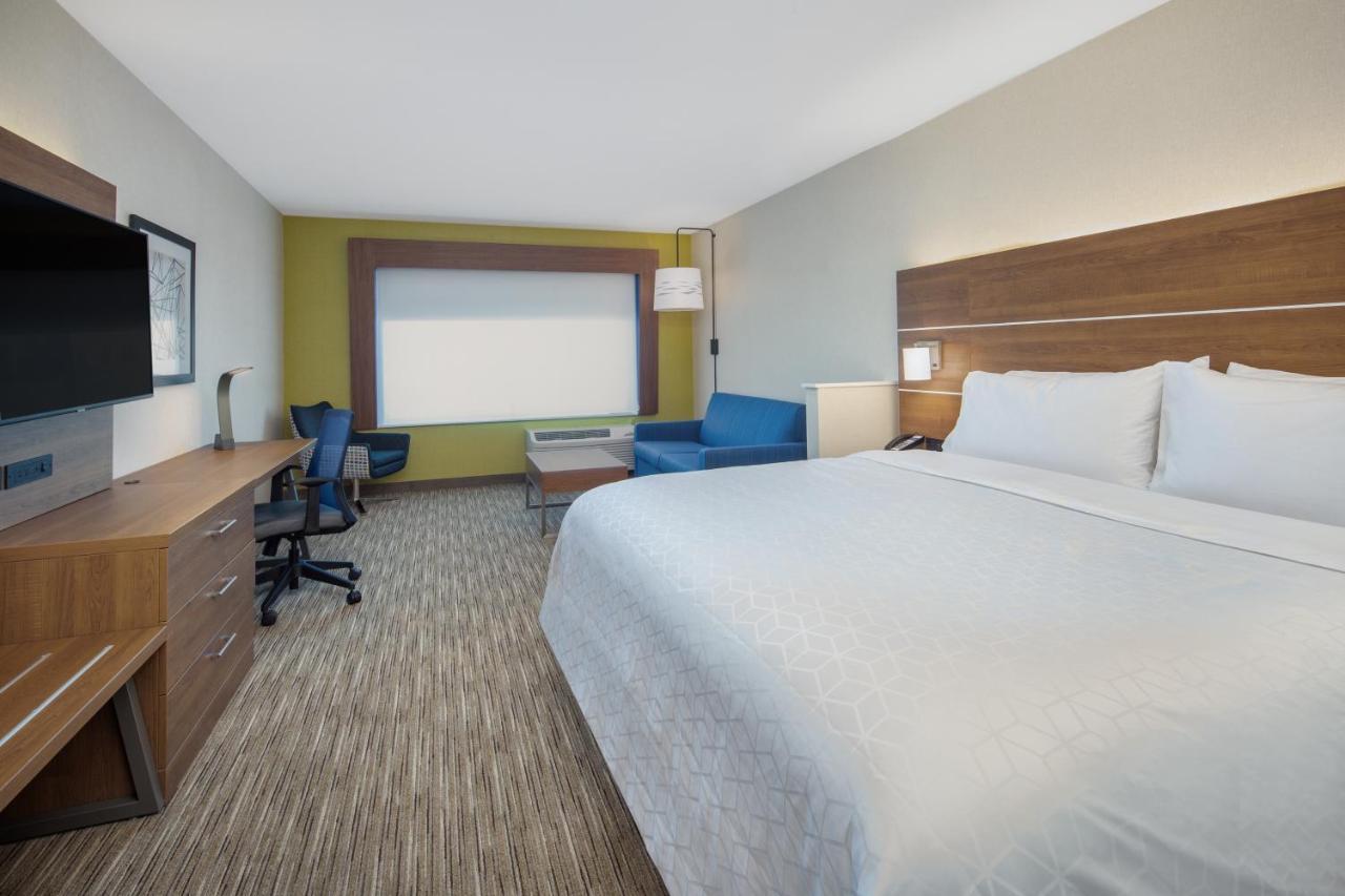 Express & By Ihg Chico