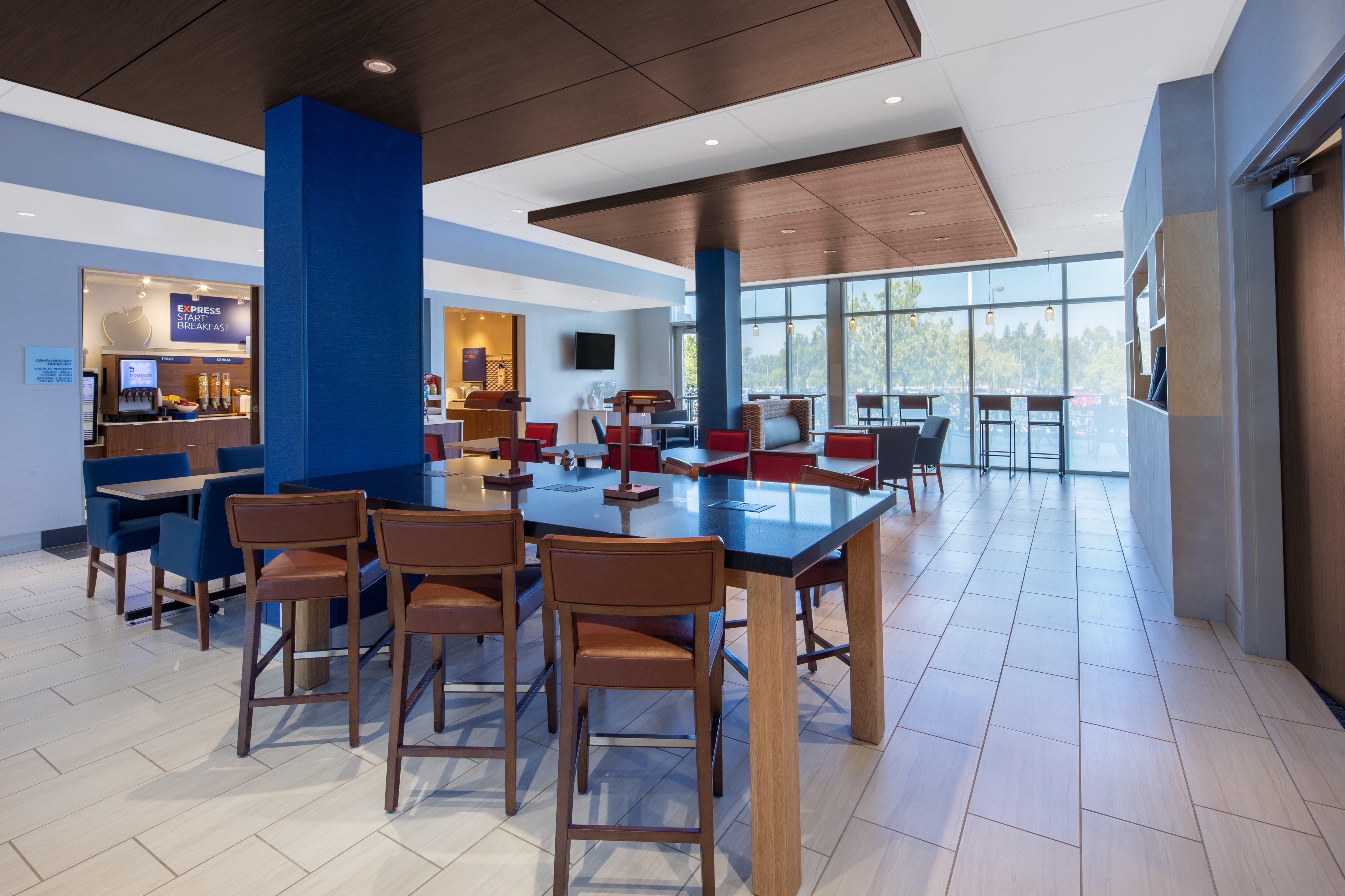 Express & By Ihg Hotel
