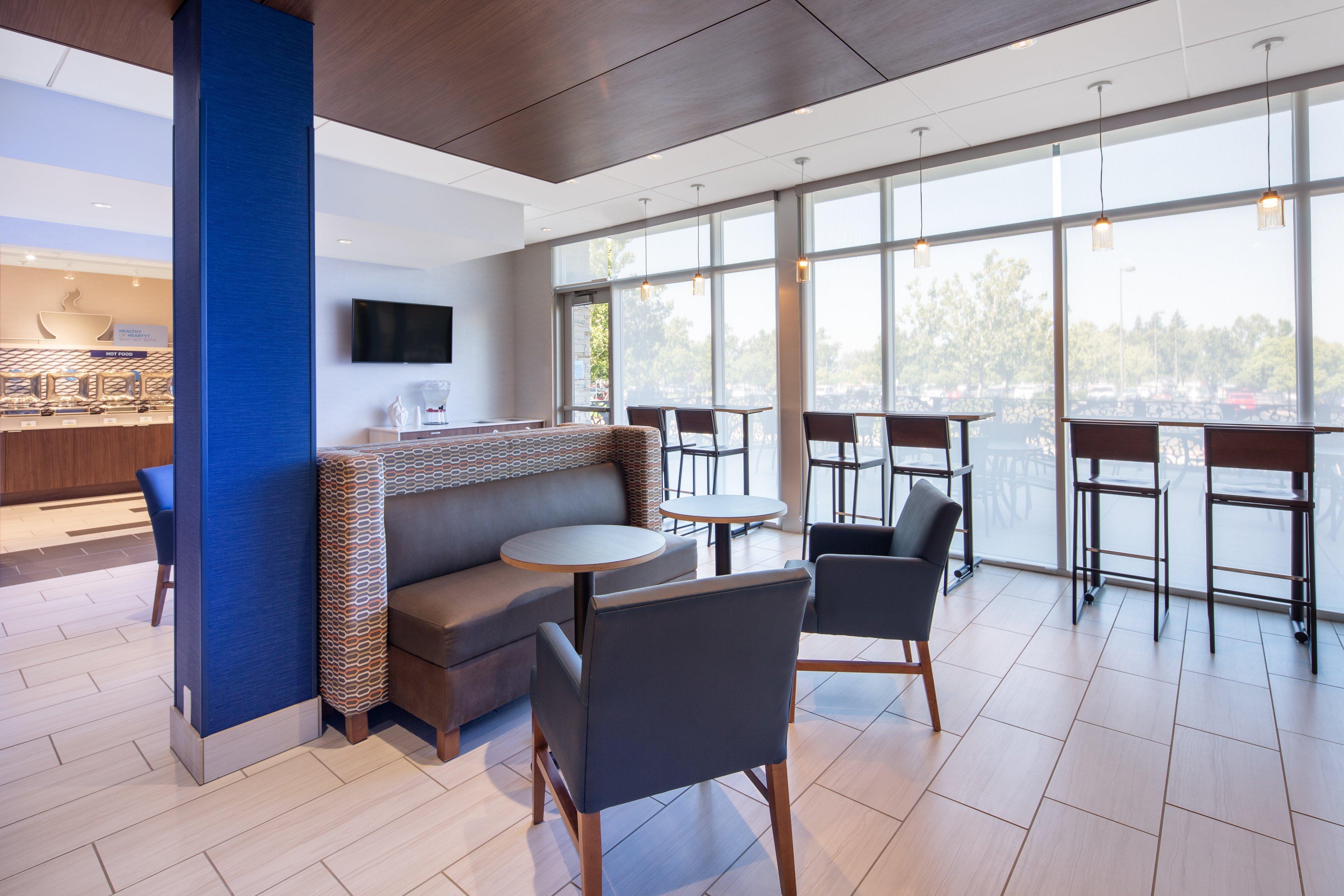 Hotel Express & By Ihg